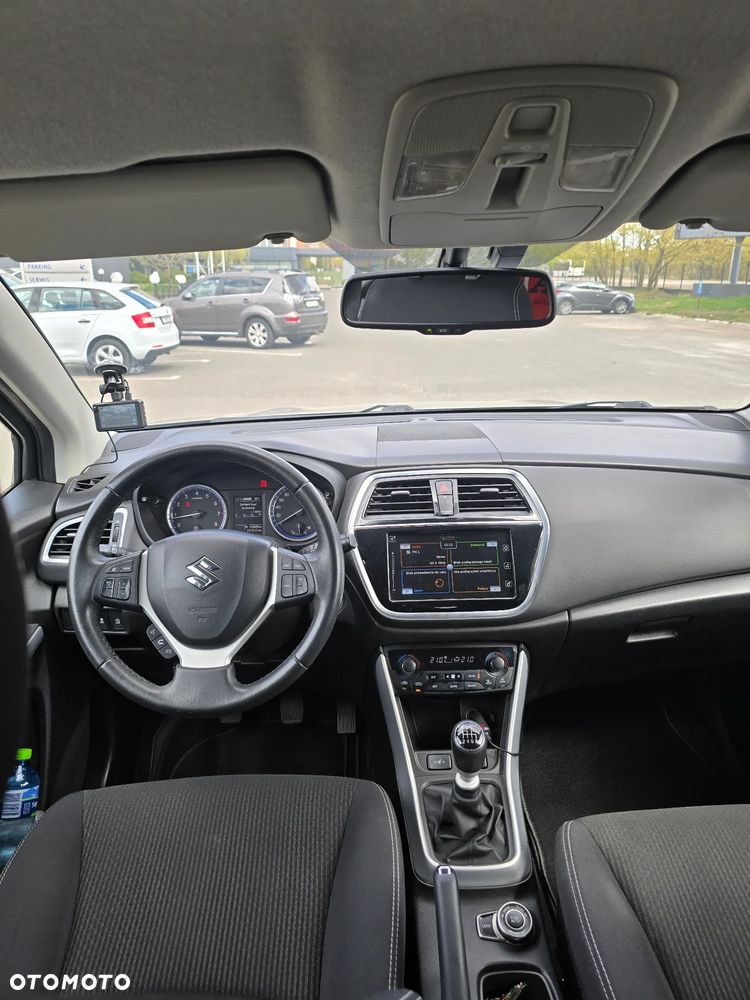 Suzuki SX4 S-Cross 1.4 T Elegance 4WD - 16