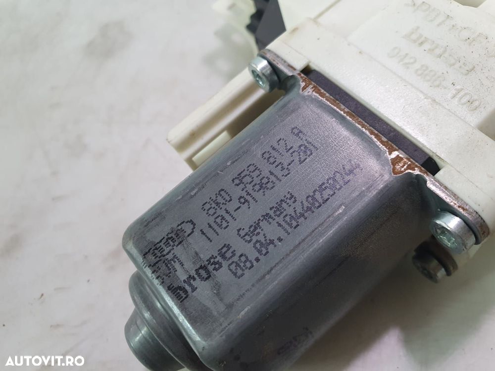 Motoras geam dreapta spate 8k0959812a Audi Q3 8U [2011 - 2014] - 2