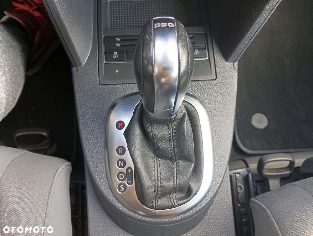 Volkswagen Touran 2.0 TDI BMT Comfortline Plus DSG - 33