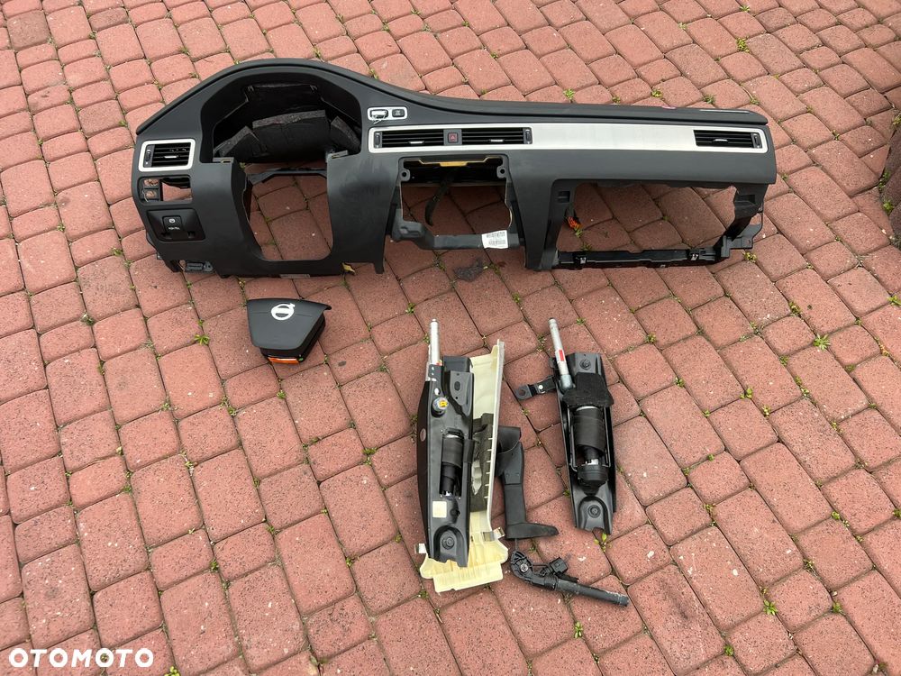 DESKA KONSOLA KOKPIT PODUSZKA PASY VOLVO XC70 V70 S80 II - 1