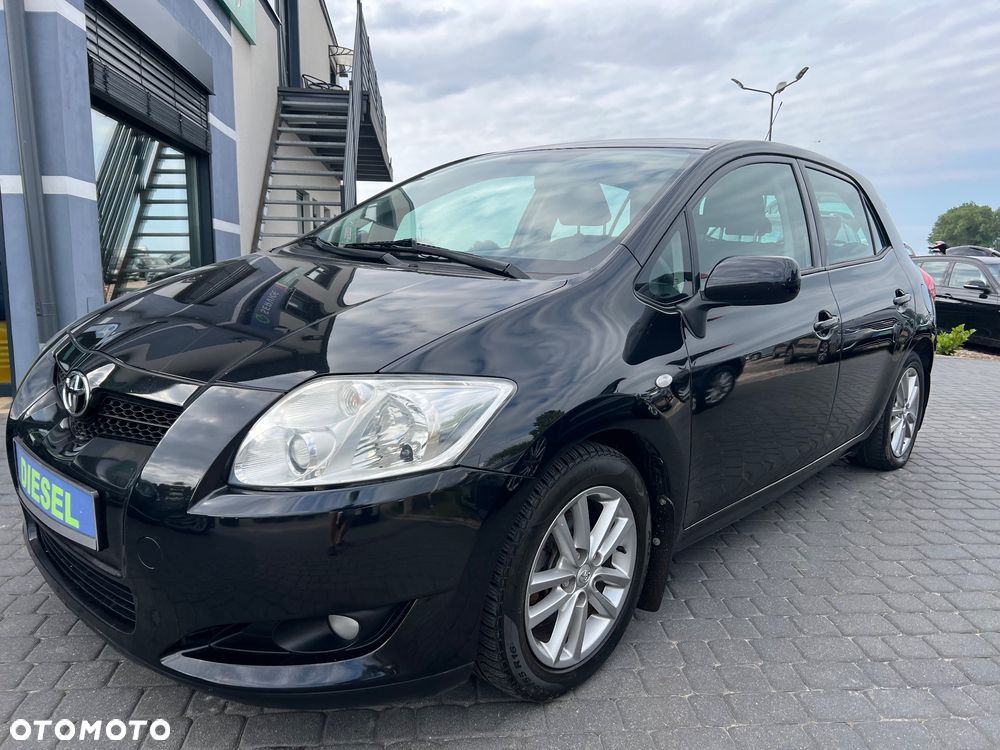 Toyota Auris 1.4 D-4D 2010 - 1