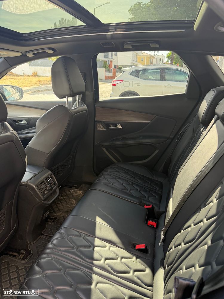 Peugeot 3008 1.5 BlueHDi GT Pack EAT8 — fotografia 7