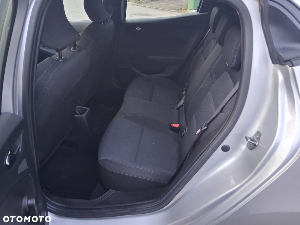 Renault Clio - 16