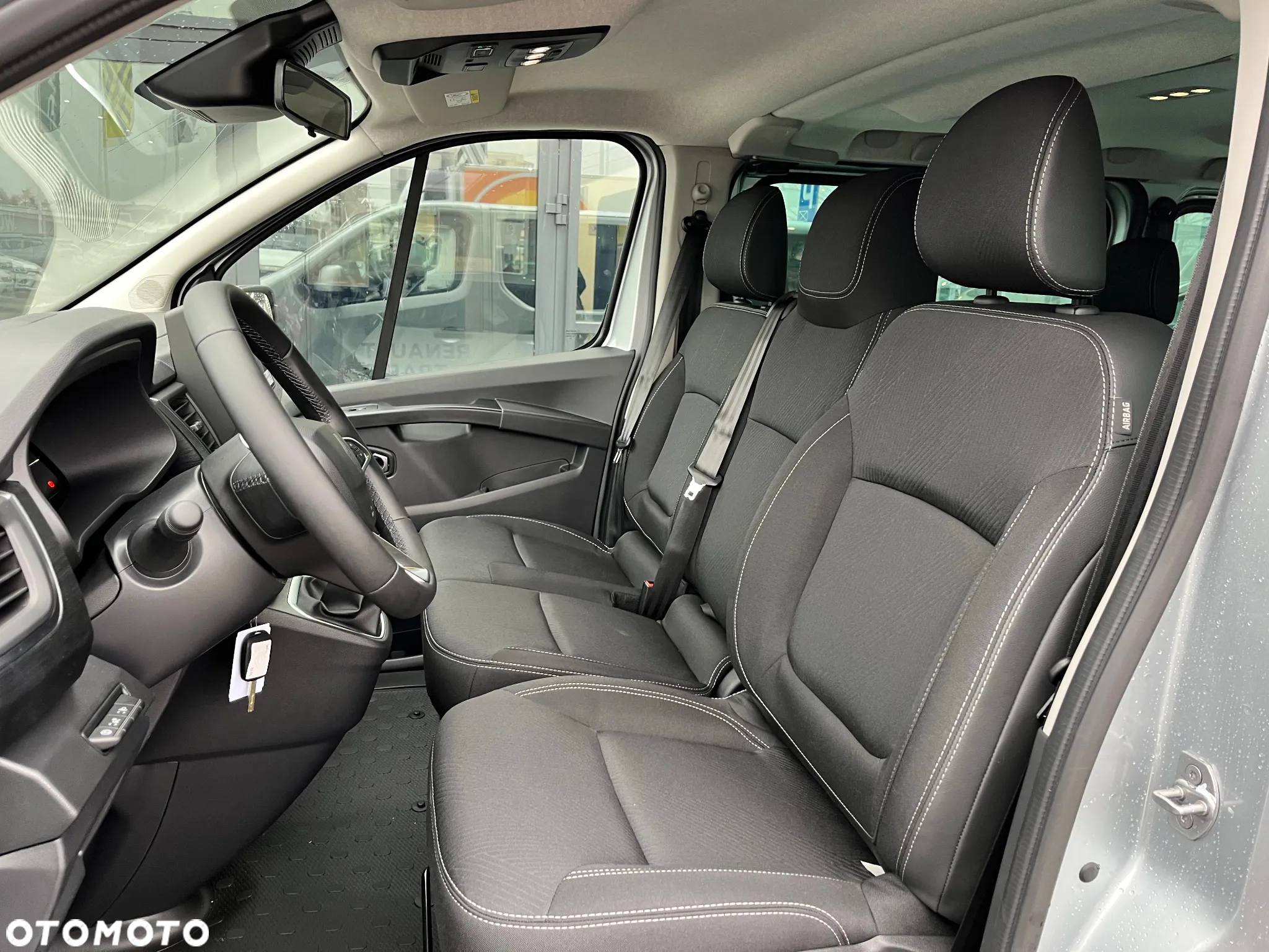 Renault Trafic - 12