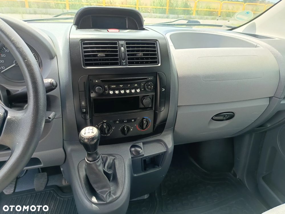 Peugeot Expert - 23