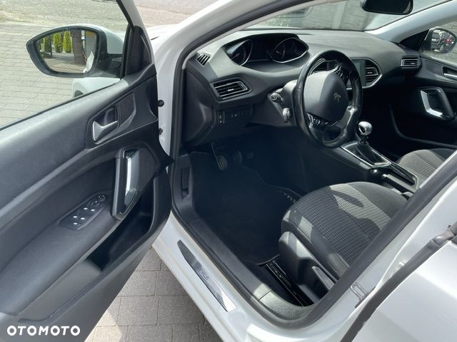 Peugeot 308 1.2 PureTech Active S&S - 3