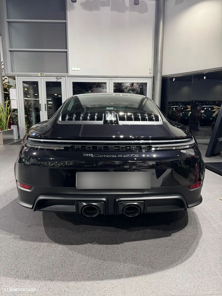 Porsche 911 (992) - 6