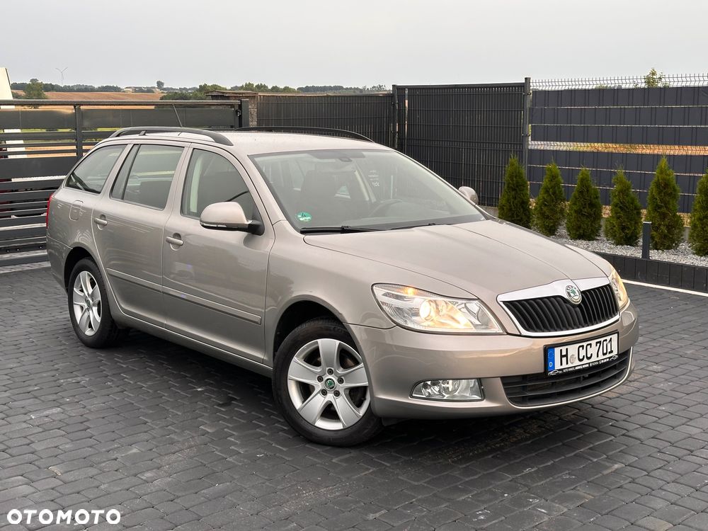 Skoda Octavia 2.0 TDI DPF Ambiente - 1