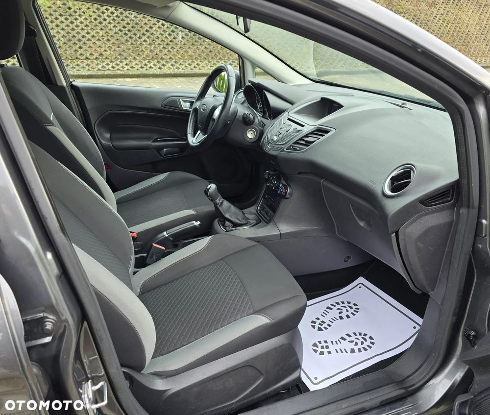 Ford Fiesta 1.25 Ambiente - 26