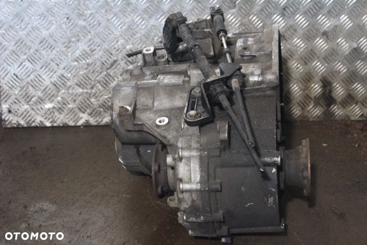 SKRZYNIA BIEGÓW VOLKSWAGEN PASSAT B7 2.0TDI - 2