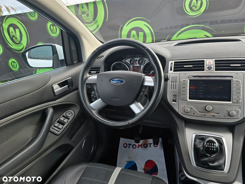 Ford Kuga - 8