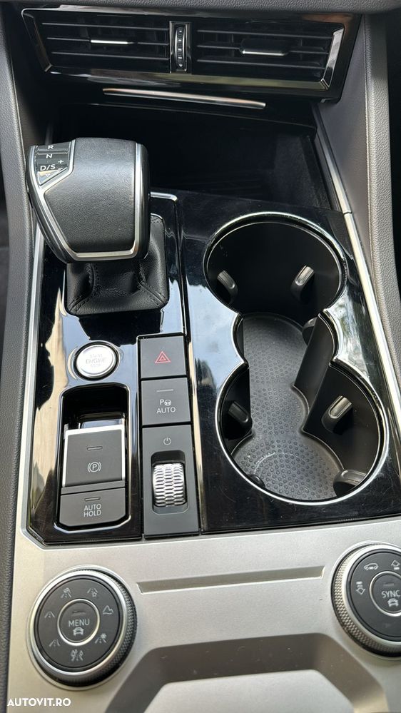 Volkswagen Touareg 3.0 V6 e-Hybrid 4Motion Aut. Elegance - 23