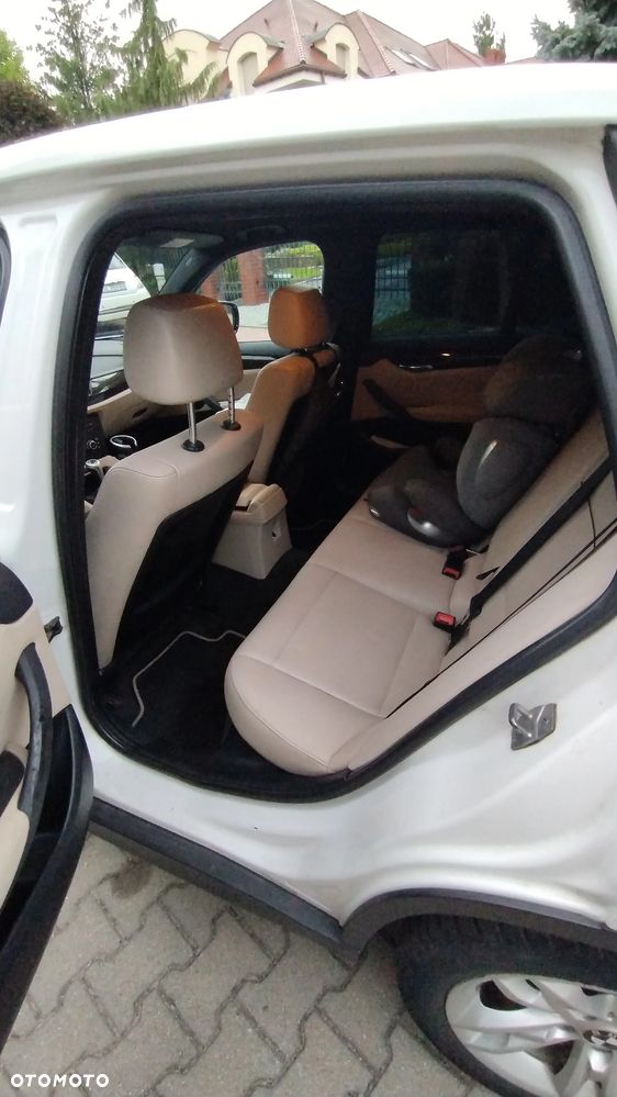 BMW X1 sDrive20d - 9