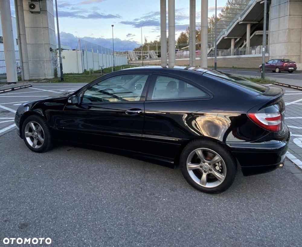 Mercedes-Benz Klasa C 180 T Kompressor Classic - 6