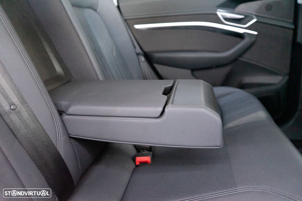 Audi e-tron 55 quattro S line - 48