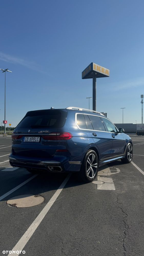 BMW X7 - 7
