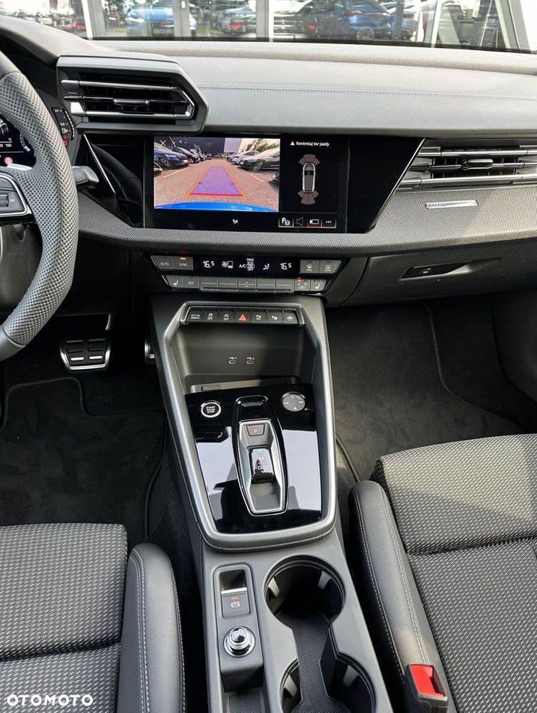 Audi A3 Sportback - 18