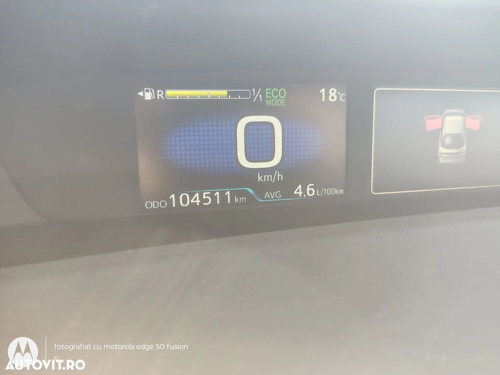 Toyota Prius 1.8 Dual VVT-i Luna - 11