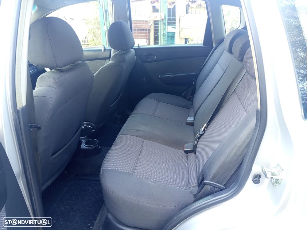 Chevrolet Aveo 1.2 LT Bi-Fuel - 19