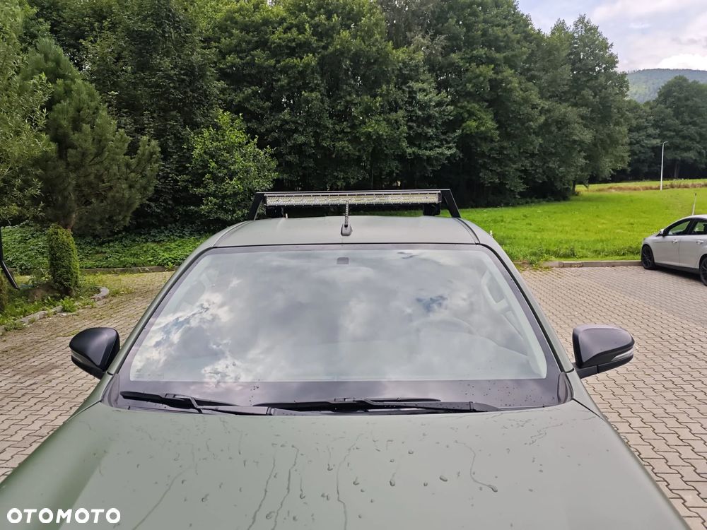 Toyota Hilux - 34