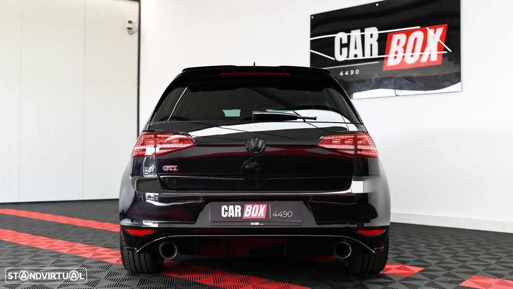 VW Golf - 22