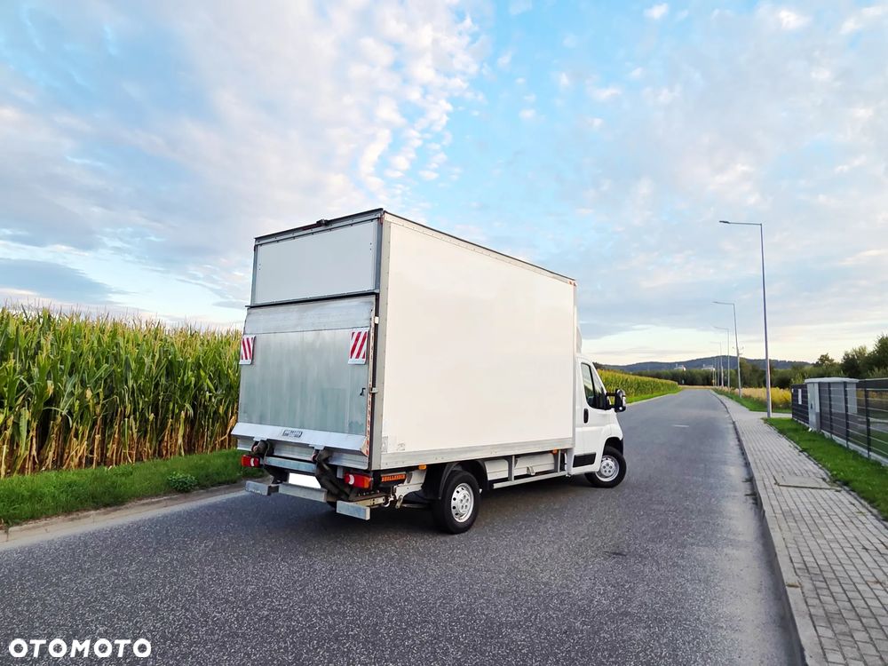 Fiat DUCATO 2.3 MultiJet 130 PS 2019 DHOLLANDIA 750 KG + UDT !! KONTENER MOŻLIWY  KREDYT LEASING - 7