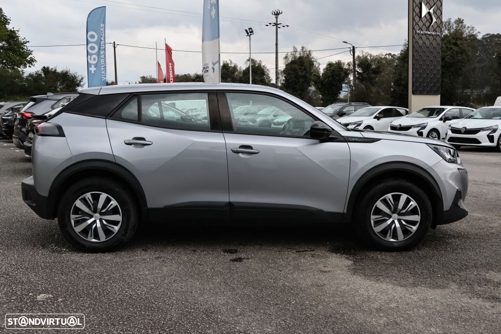 Peugeot e-2008 50 kWh Active Pack - 3