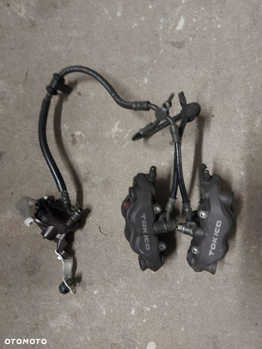 Honda CBR 1000 zaciski