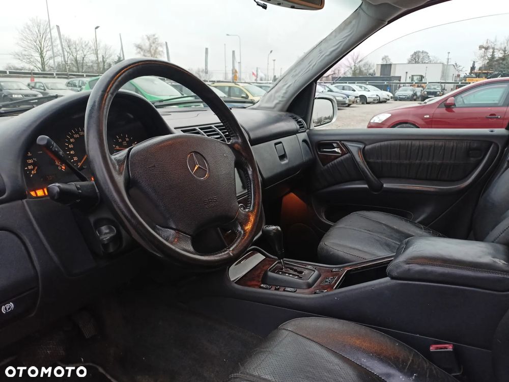 Mercedes-Benz ML - 7