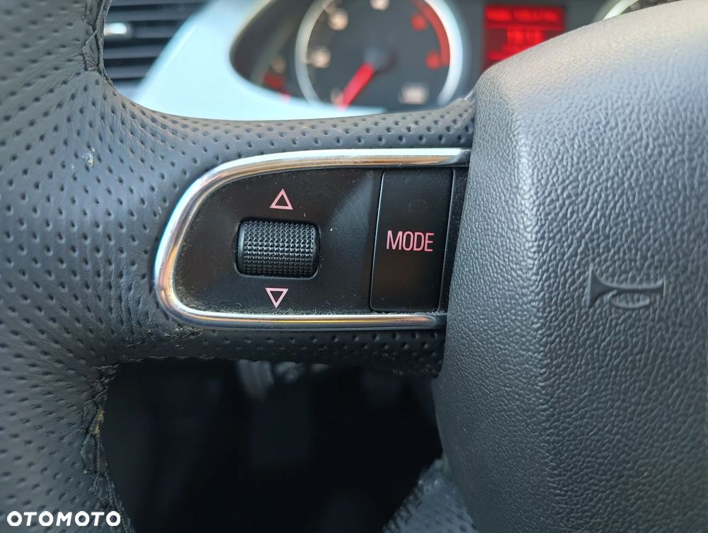 Audi A4 Limousine 2.0 TDI DPF - 28
