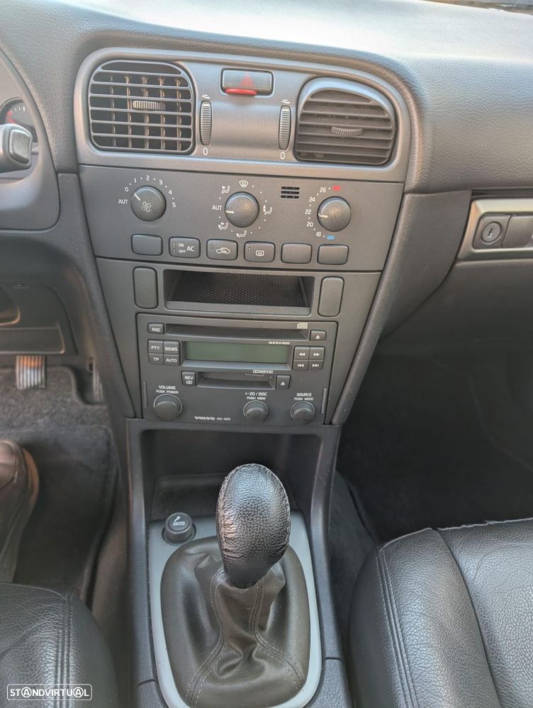 Volvo V40 1.9 D CR - 17