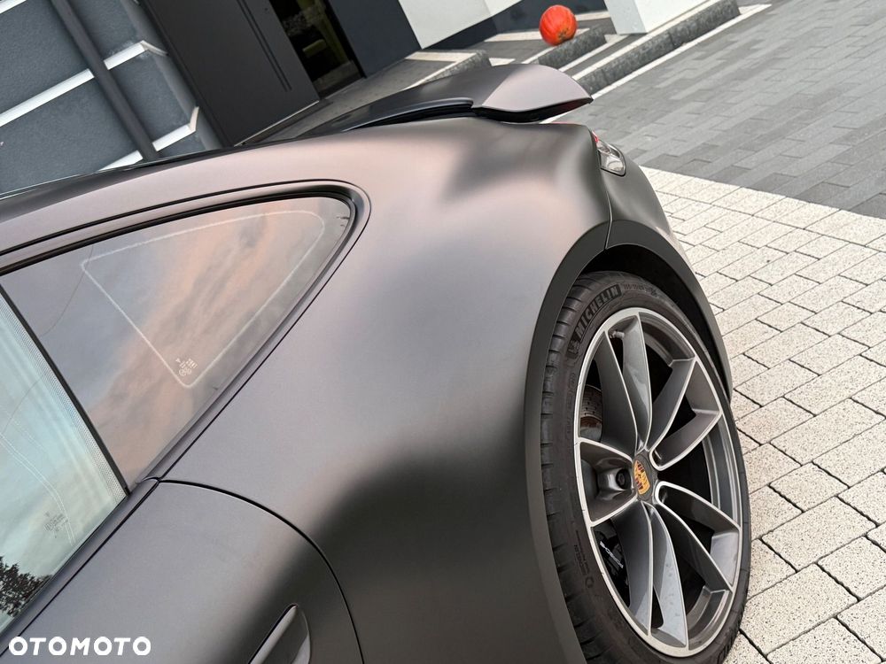 Porsche 911 Carrera S - 19
