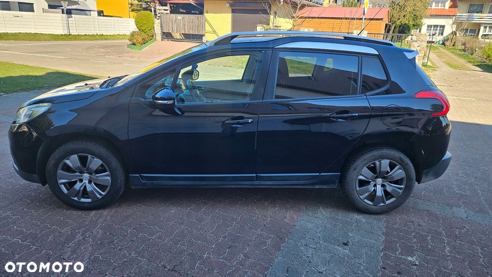 Peugeot 2008 1.2 Pure Tech Style - 12