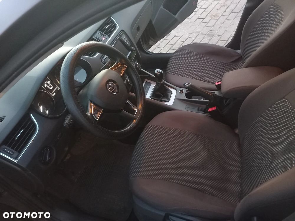 Skoda Octavia 1.4 TSI Ambition - 10