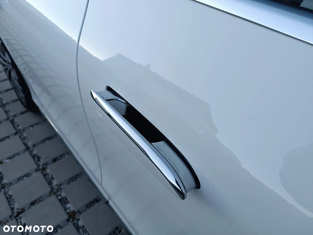 Mercedes-Benz EQE 350 89kWh Electric Art - 16