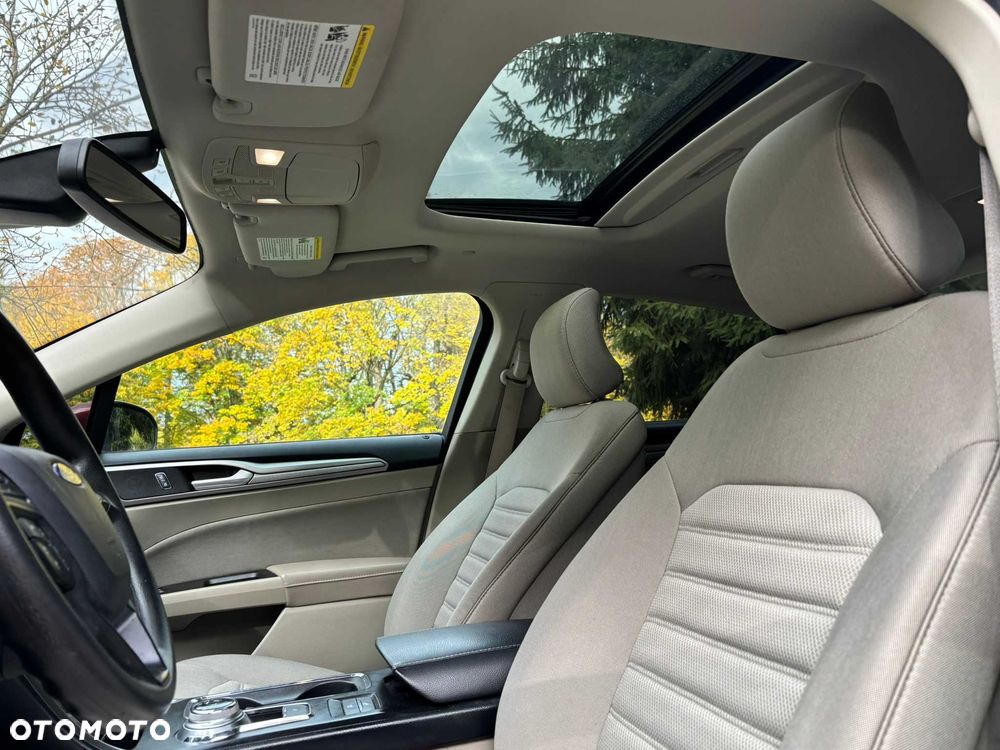 Ford Fusion - 8