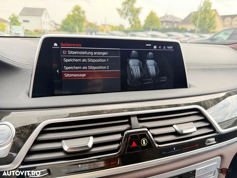 BMW Seria 7 740d xDrive MHEV - 34