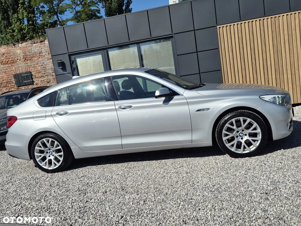 BMW 5GT - 14