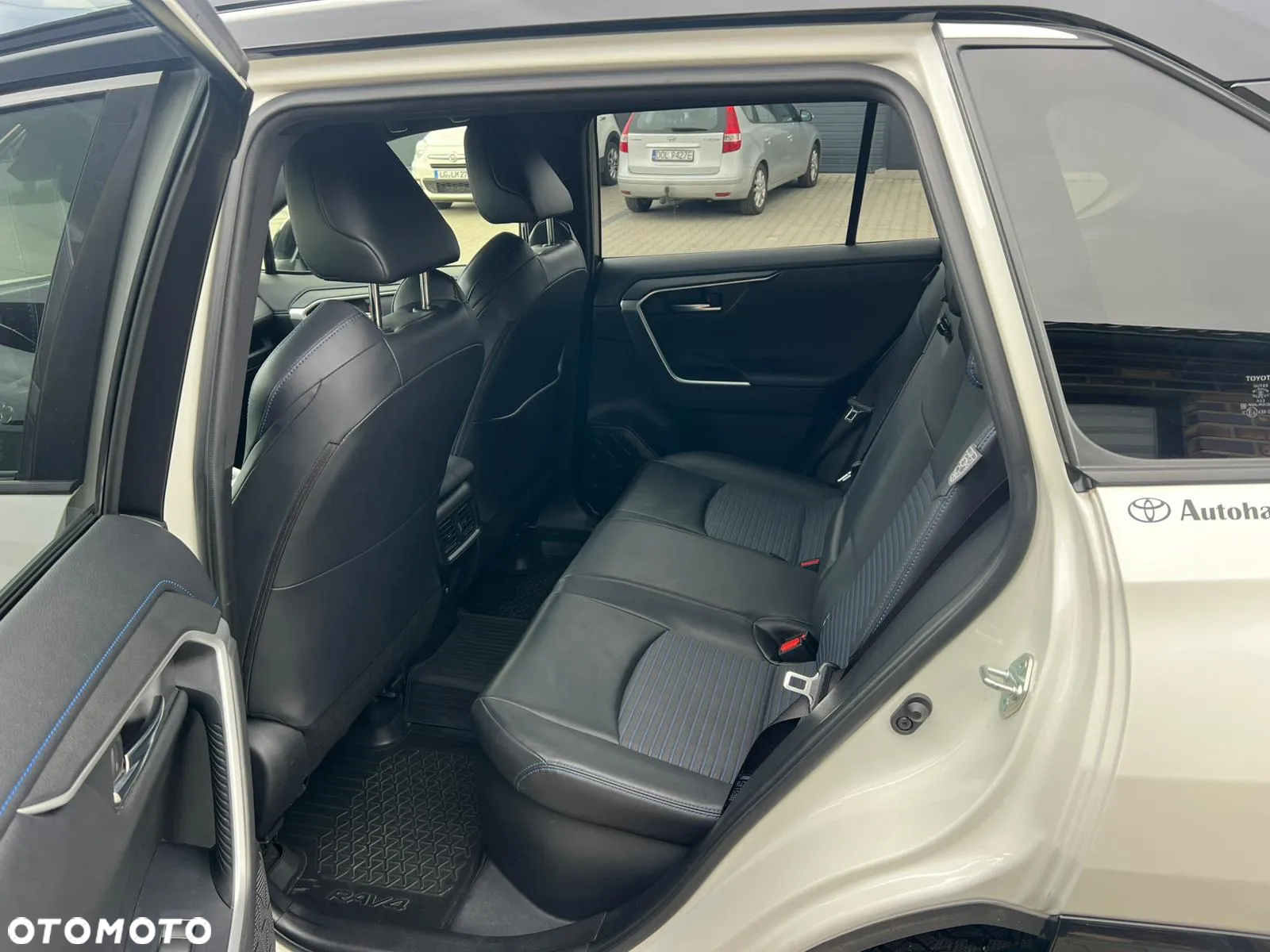 Toyota RAV4 2.5 4x4 Hybrid Style Selection - 10