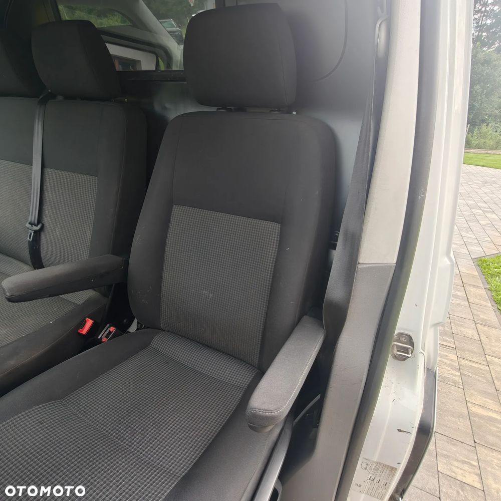 Volkswagen Transporter - 5