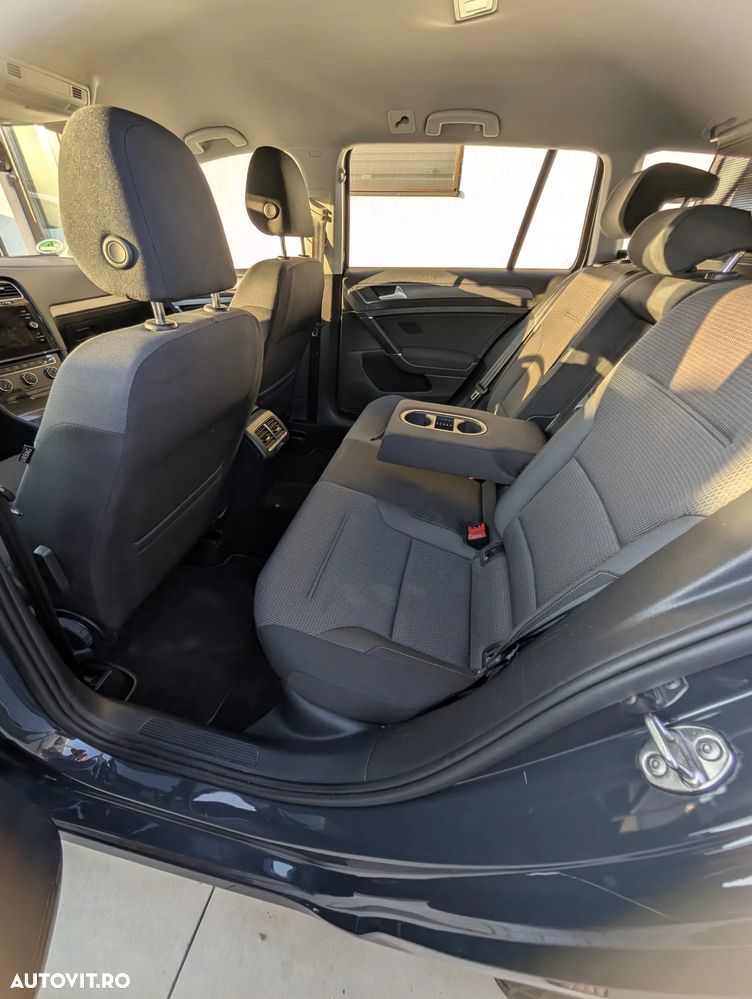Volkswagen Golf 1.6 TDI (BlueMotion Technology) Comfortline - 11