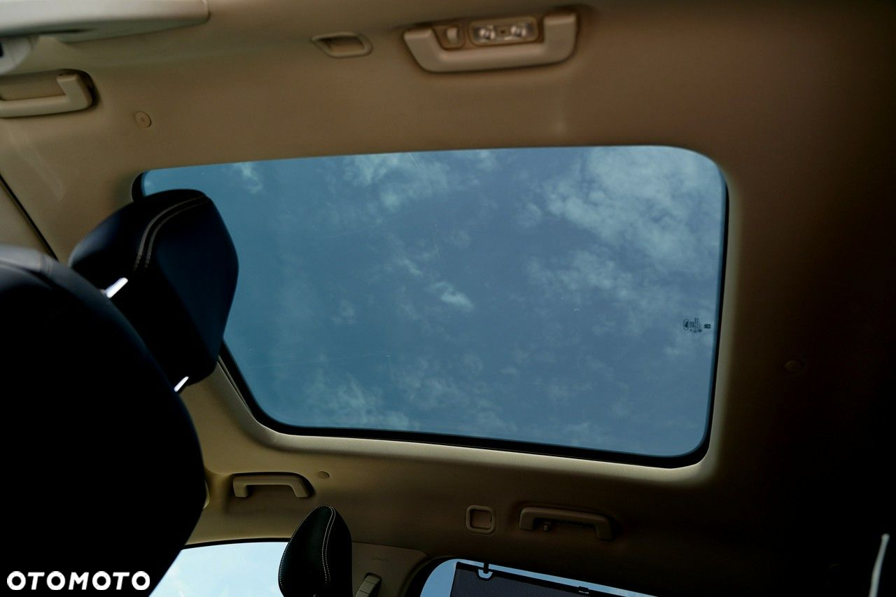 Ford S-Max - 16