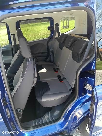 Ford Tourneo Courier 1.0 EcoBoost Titanium - 11