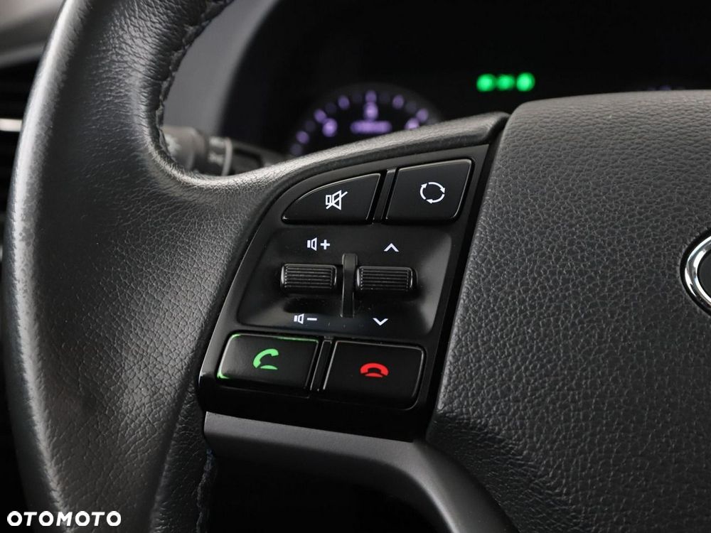 Hyundai Tucson 1.7 CRDI BlueDrive Style 2WD - 32