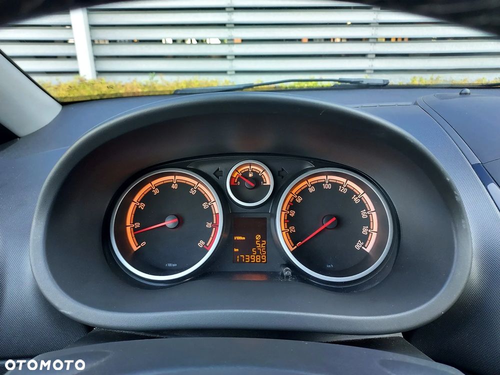 Opel Corsa 1.2 16V Cosmo - 34