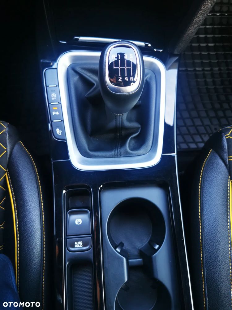 Kia XCeed 1.5 T-GDI L Business Line - 14