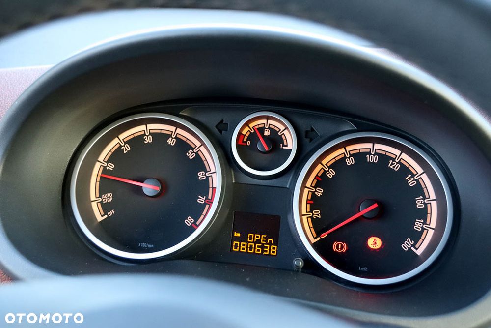 Opel Corsa 1.4 16V Sport - 31