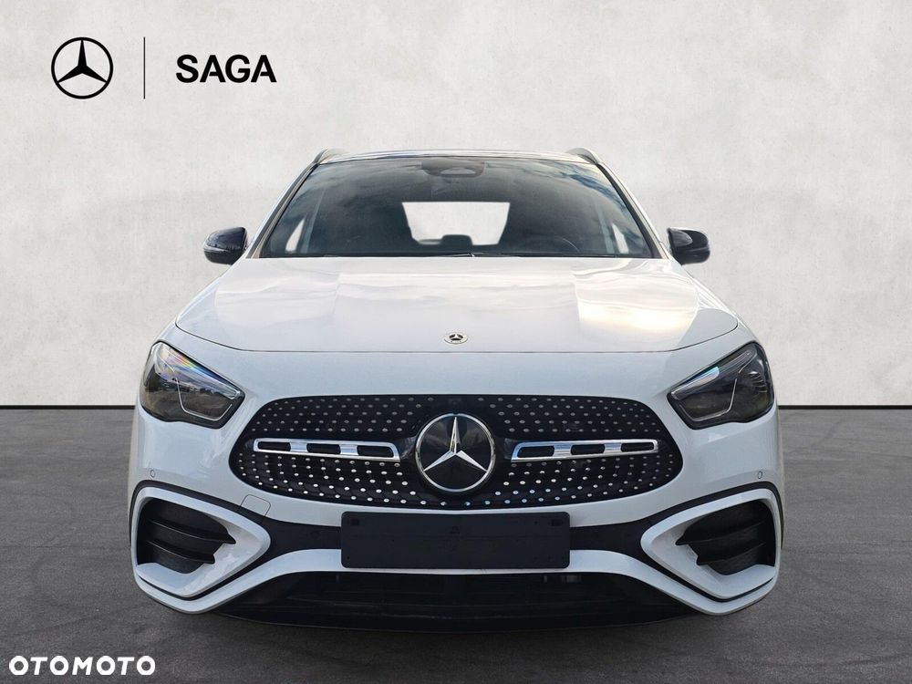 Mercedes-Benz GLA - 2