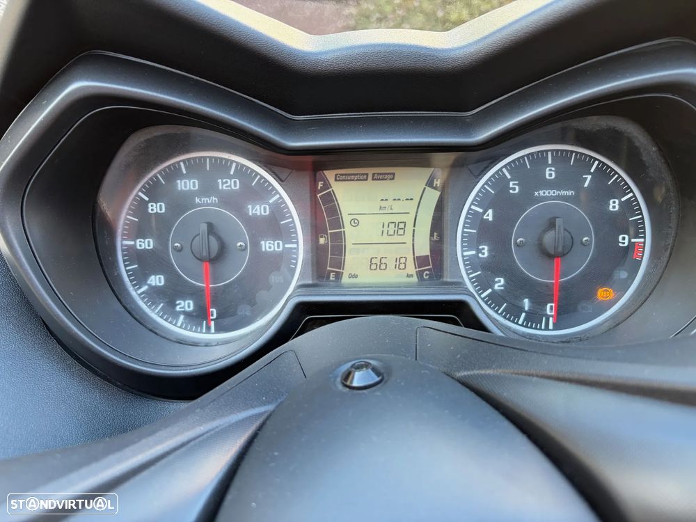 Yamaha X-Max - 9