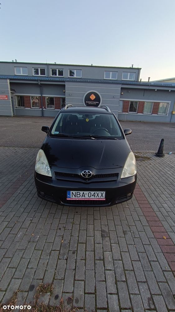 Toyota Corolla Verso - 4